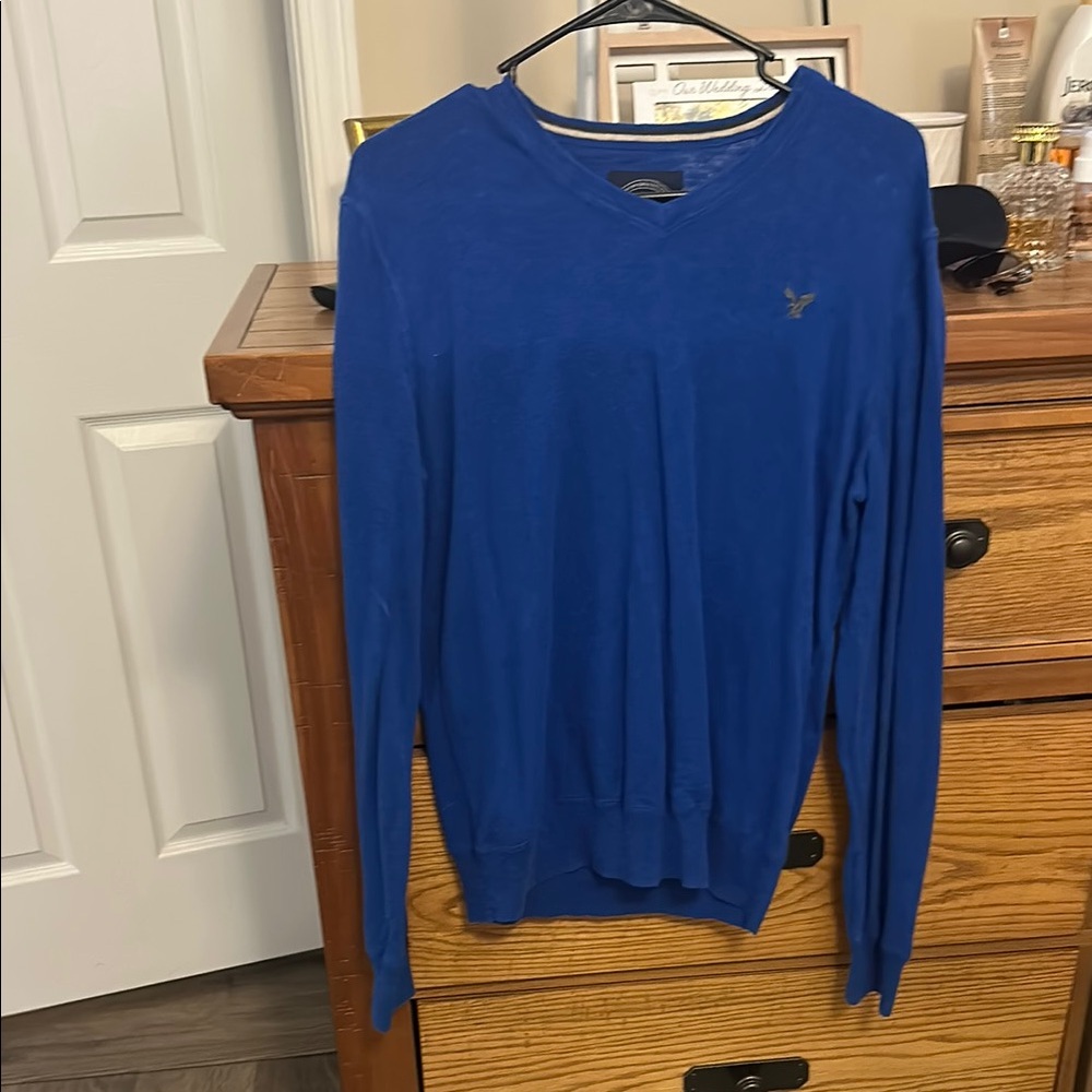American Eagle Men's Blue Sweater